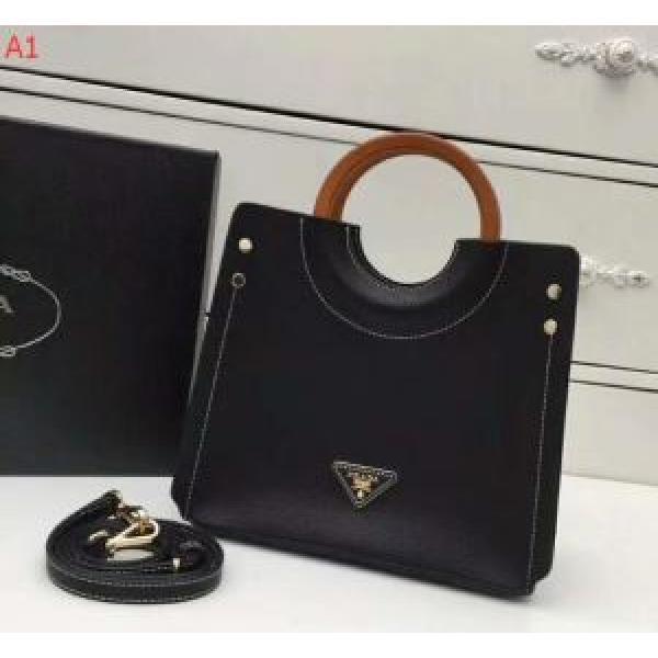 新作入荷100%新品手持ち&ショルダー掛け3色可選2026春夏新作 プラダ PRADA.68.