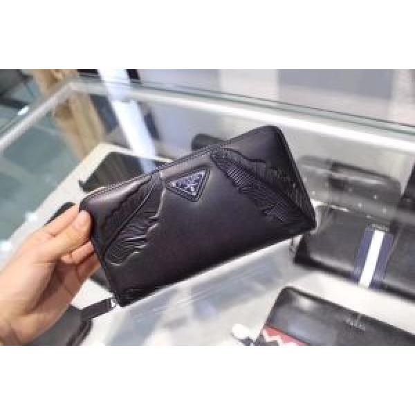 上品な輝きを放つ形長財布お得本物保証2026春夏新作 プラダ PRADA.158.