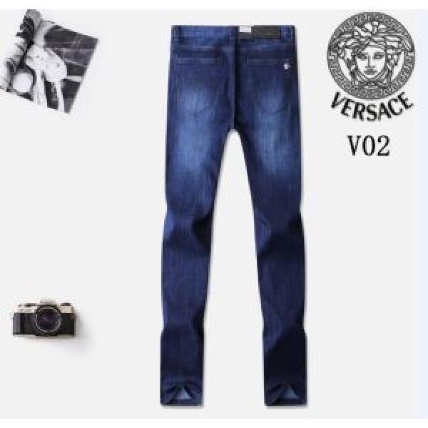 ジーンズ HOTお買い得絶妙なルーズ感2026春夏新作ヴェルサーチ VERSACE