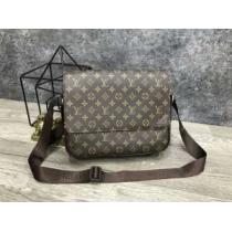 重宝するアイテム 斜め掛けバッグ ルイ ヴィトン LOUIS VUITTON 2026春夏新作.45.