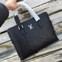 ハンドバッグ デザイン性の高い ルイ ヴィトン LOUIS VUITTON 2026春夏新作.45.