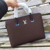 2025春夏新作 ルイ ヴィトン LOUIS VUITTON ハンドバッグ 存在感のある.45.