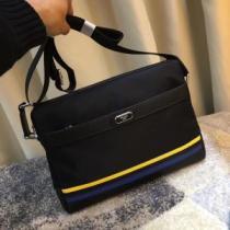 プラダ PRADA 2026春夏新作 斜め掛けバッグ 雑誌掲載アイテム.57.