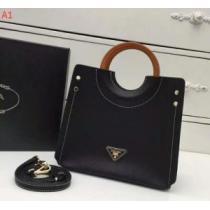 新作入荷100%新品手持ち&ショルダー掛け3色可選2026春夏新作 プラダ PRADA.68.