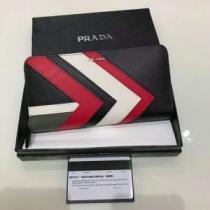 大人気なレットショップ 2026春夏新作 お買得 プラダ PRADA 財布.158.