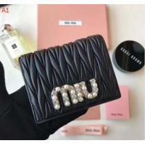 3色可選人気新品★超特価★ 2026春夏新作 お買得 ミュウミュウ MIUMIU 財布.111.