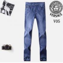 2026春夏新作存在感のある ジーンズヴェルサーチ VERSACE