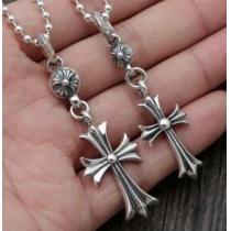 高級品 CHROME HEARTS クロムハーツクロススモールプレーンベイルペンダントトップ十字架ネックレス