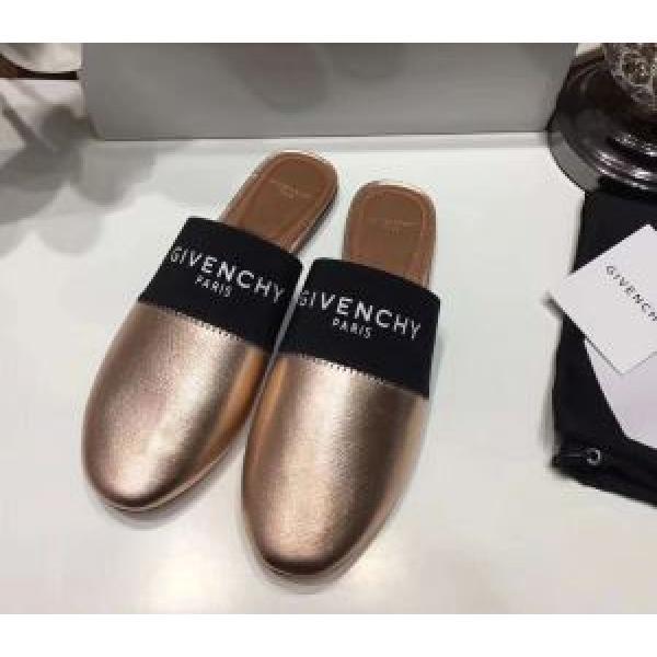 ジバンシー GIVENCHY 個性的なデザイン 2026春夏新作 サンダル 2色可選