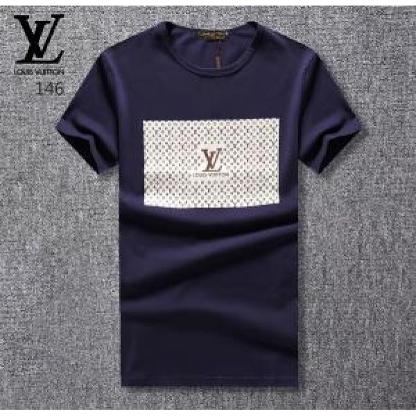モードな雰囲気のLOUIS VUITTONルイヴィトンｔシャツコピーのロゴプリントされたメンズクルーネック半袖Tシャツ