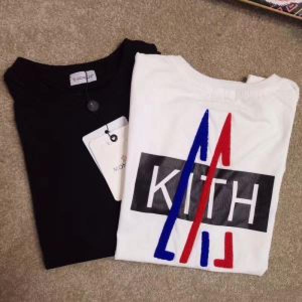 細身のシルエット 2026春夏新作 2色可選 一味違うデザイン 半袖Tシャツ モンクレール MONCLER