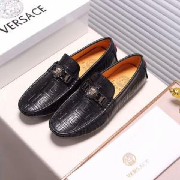 主役級のアイテム2026新品入荷ヴェルサーチ VERSACE カジュアルシューズ