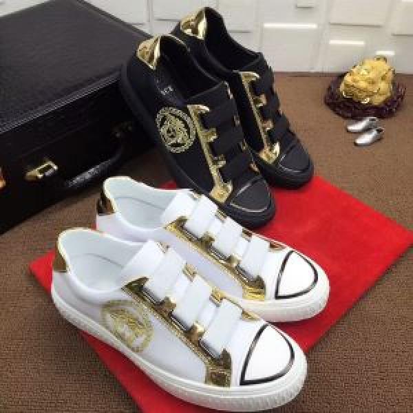 ファッショニスタ愛用 2026新品 ヴェルサーチ VERSACE 2色可選 カジュアルシューズ