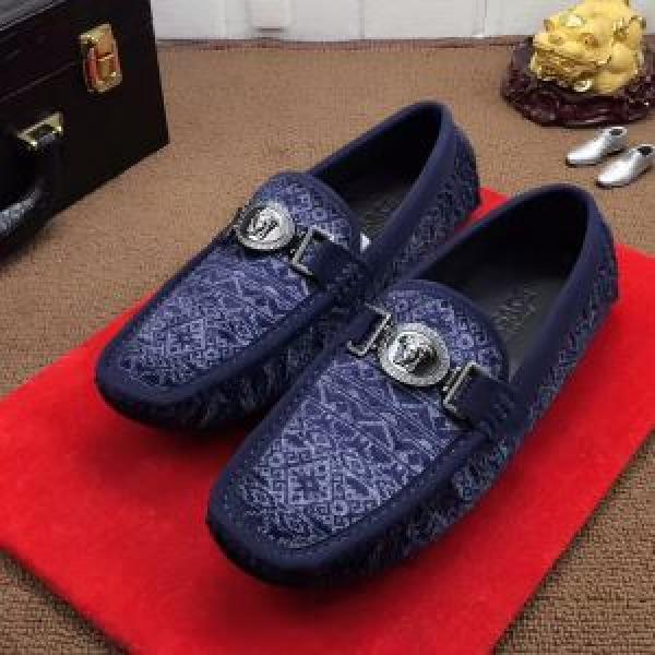 大人気ブランドスリップオンタイプ2026新品入荷 ヴェルサーチ VERSACE