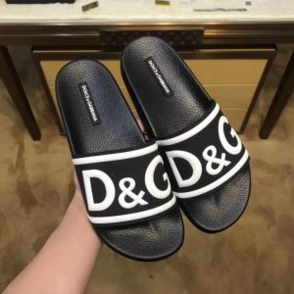 ファッション度アップ 2025夏の定番新品到来! ドルチェ＆ガッバーナ Dolce&Gabbana  2色可選 サンダル