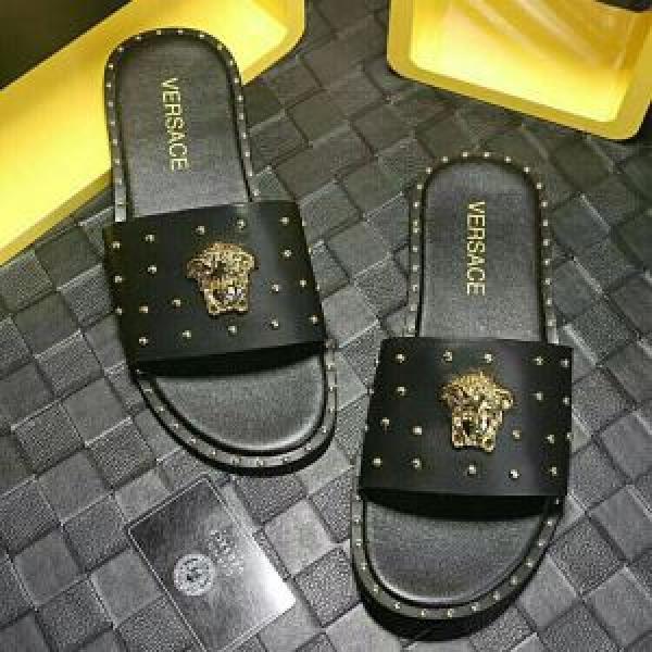 I2026夏の定番新品到来! ヴェルサーチ VERSACE サンダル 主役級のアイテム