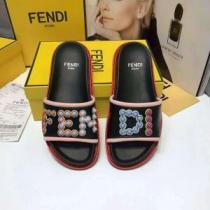 追跡あり☆入手困難!! フェンディ FENDI 2026春夏新作 サンダル