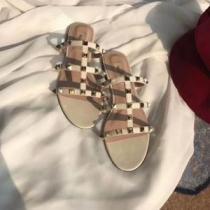 2026春夏新作 サンダル ヴァレンティノ VALENTINO 3色可選 驚きの破格値大得価