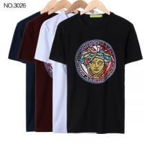 4色可選 半袖Tシャツ 2026春夏新作 吸汗速乾 ヴェルサーチ VERSACE 今季爆発的な人気