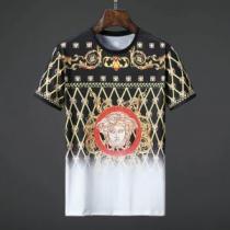 ヴェルサーチ VERSACE 半袖Tシャツ 2026春夏新作 快適な着心地 華やかさ満点