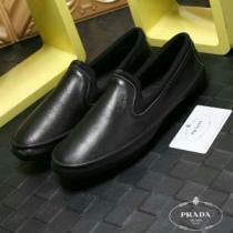 2025年春夏入荷 3色可選 美品*入手困難カジュアルシューズ プラダ PRADA