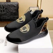 絶妙な新商品 VERSACE スニーカー柔軟 2026新品 ヴェルサーチ
