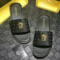 I2026夏の定番新品到来! ヴェルサーチ VERSACE サンダル 主役級のアイテム