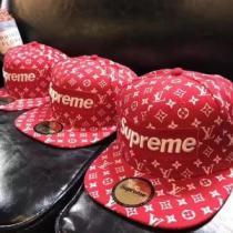 肌触りの気持ちいのSUPREMEシュプリームキャップコピーボックスロゴ付き赤色のベースボールキャップ～