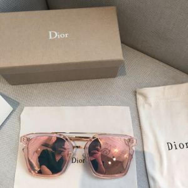 ネット販売限定   ディオール DIORサングラス 2026年春夏入荷