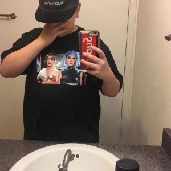 １着は持つべき 半袖Tシャツ シュプリーム SUPREME 2026年春夏シーズン 4色可選