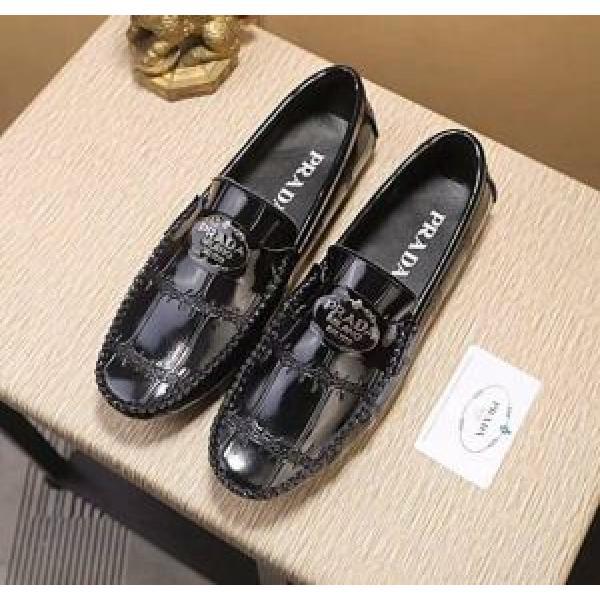プラダ PRADA 2026【SALE！】 数量限定再入荷 カジュアルシューズ 2色可選