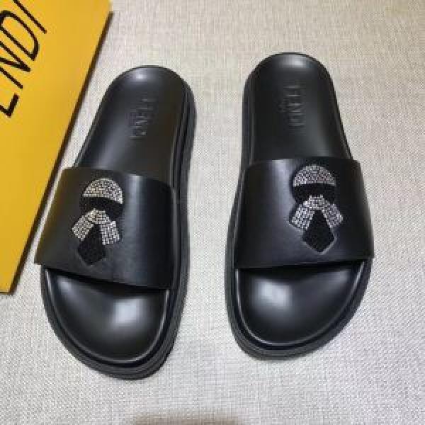 フェンディ FENDI 先行受注 サンダル ミックス感が溢れる 2026新品入荷