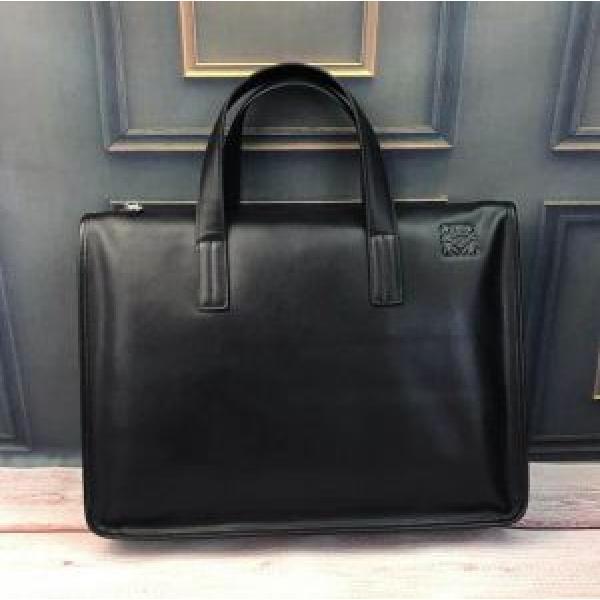 ロエベ LOEWE オシャレを満喫できる ハンドバッグ 2026年春夏シーズン ネット販売限定.151.