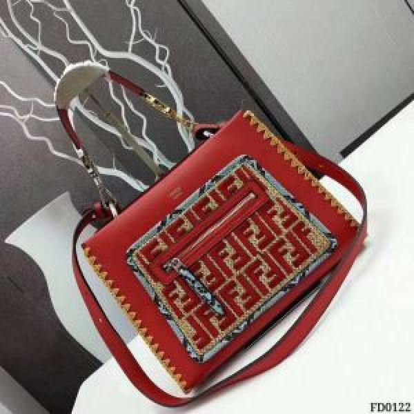 フェンディ FENDI モデル大絶賛 多色可選 2026新品入荷 バッグ レディース 暖かな着心.150.