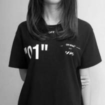 キレイめおしゃれ Off-White オフホワイト 柔らかい手触り 2026新品入荷 半袖Tシャツ 2色可選