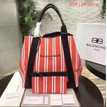 高級感漂うBALENCIAGAバレンシアガ偽物ショルダー付きレディーストートバッグ主役級のアイテム.51.