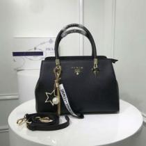 2026【SALE！】 バッグ レディース 話題の新作到着！ プラダ PRADA 多色可選.68.