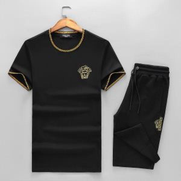 人気デザインで欲しいヴェルサーチ VERSACE 2026新品入荷 半袖セットアップ 2色可選