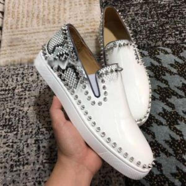 愛用者が多いルブタンコピーPIK BOAT PATENT白Christian Louboutinスリッポンローカットスポーティスニーカースパイク本革