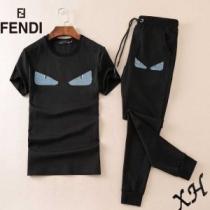 上品でベーシックフェンディ2026新品入荷 FENDI 上下セット稀少*入手困難 半袖Ｔシャツ