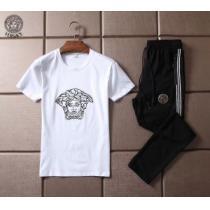 2026年春夏入荷半袖セットヴェルサーチ VERSACE アップ先行受注上下セット 大人っぽい2色可選