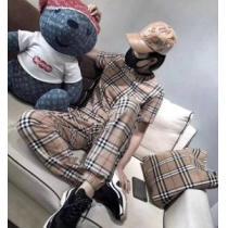 2025新品入荷ジャージセット人気デザインで欲しい BURBERRY Tシャツ/半袖 バーバリー上下セット
