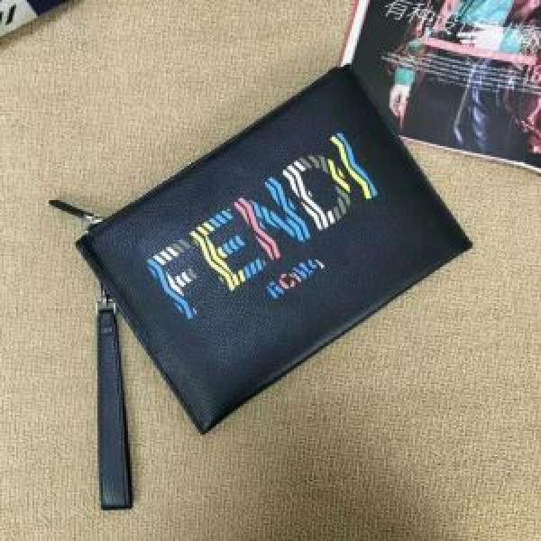 2025人気度高めの新作 フェンディ FENDI セカンドバッグ.487.