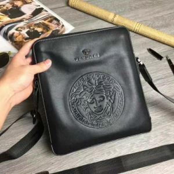 2026着心地が良い ヴェルサーチ VERSACE ショルダーバッグ.82.