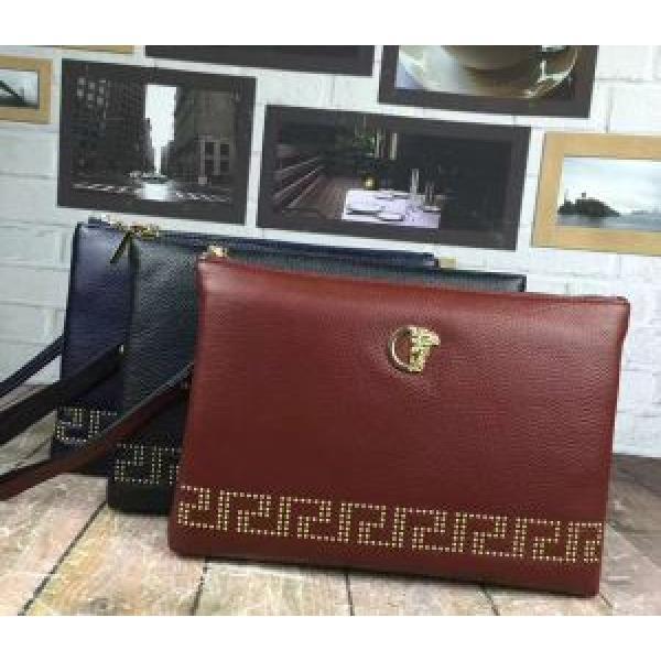 ヴェルサーチ VERSACE 圧倒的人気新着 セカンドバッグ.82.