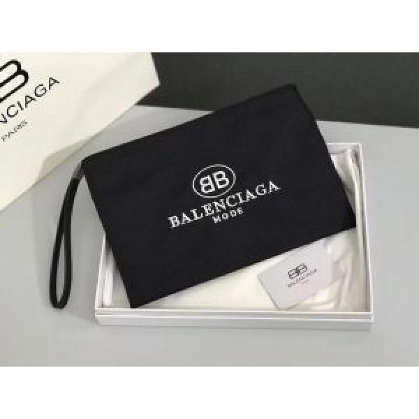 魅力をプラス 大人キレイめ バレンシアガ BALENCIAGA クラッチバッグ 18ＳＳ美品.51.