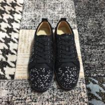 2026年人気満々のブランド クリスチャンルブタン 上品でファッション Christian Louboutinフラットシューズ