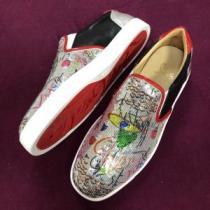 圧倒的人気新着 カジュアルシューズ スリップオン クリスチャンルブタン Christian Louboutin スニーカー、靴 2026新品入荷