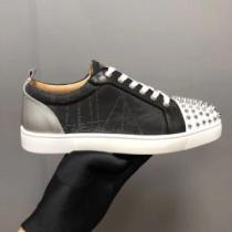 2026年春夏入荷 クリスチャンルブタン Christian Louboutin スニーカー、靴 カジュアルシューズ 人目を引く存在感
