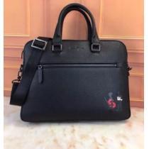 高級感が漂う サルヴァトーレフェラガモ FERRAGAMO 高評価！手持ち&ショルダー掛け.62.